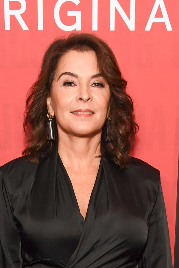 Annabella Sciorra