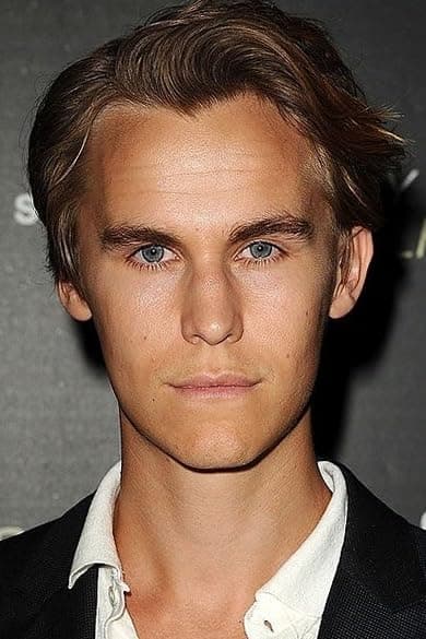 Rhys Wakefield